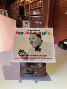 『The Very Best Of Big Joe Turner/ビッグ・ジョー・ターナー』ロックンロールの原液とガラスが割れそうな声がみっしり詰まった2枚組