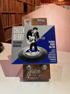 CD買取 福岡｜チャック・ベリー研究から考えるロックンロールの価値『シングル・コレクション – チャック・ベリー』